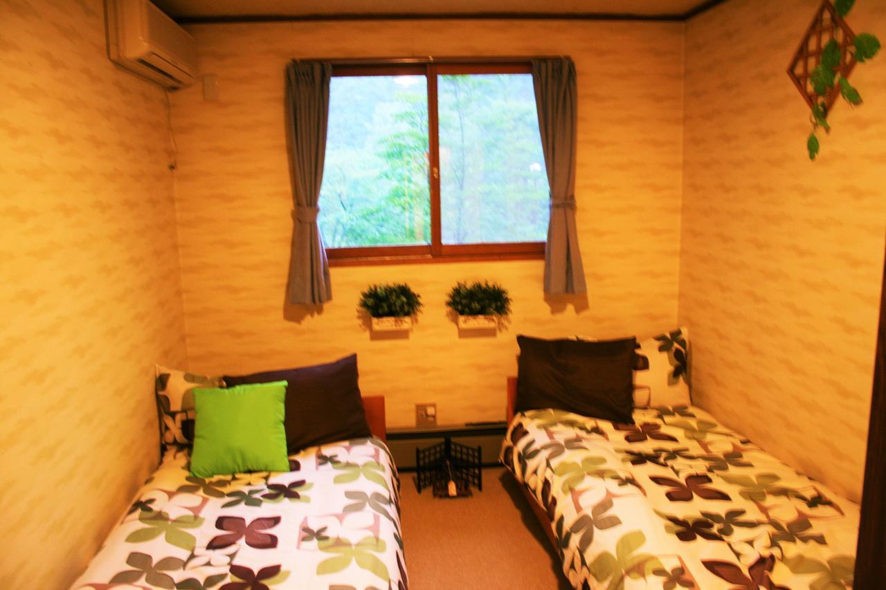 Hostel E-Joy Fudžikawagučiko Exteriér fotografie