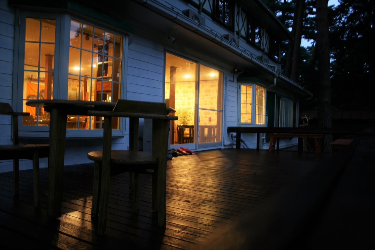 Hostel E-Joy Fudžikawagučiko Exteriér fotografie