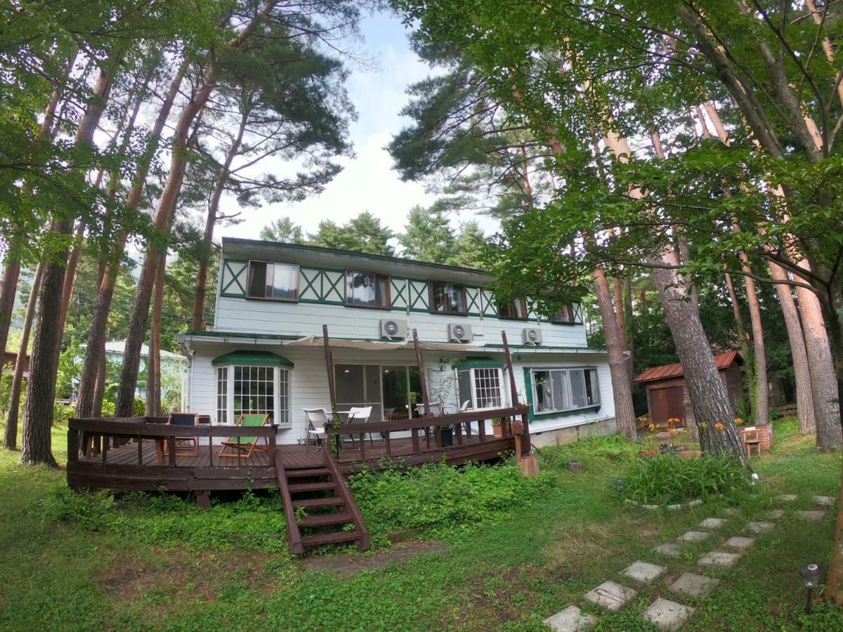 Hostel E-Joy Fudžikawagučiko Exteriér fotografie